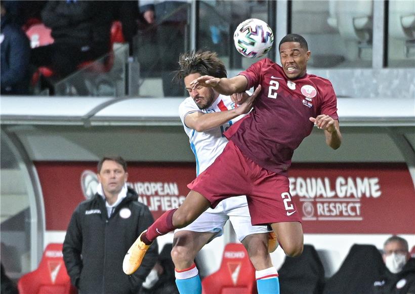 Mica Pinto (in Weiß) musste bereits nach neun Minuten verletzungsbedingt vom Platz
