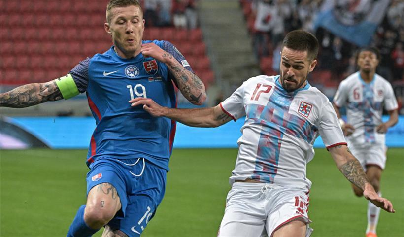 Mica Pinto muss sich auf einen Ansturm auf seiner linken Abwehrseite einstellen
