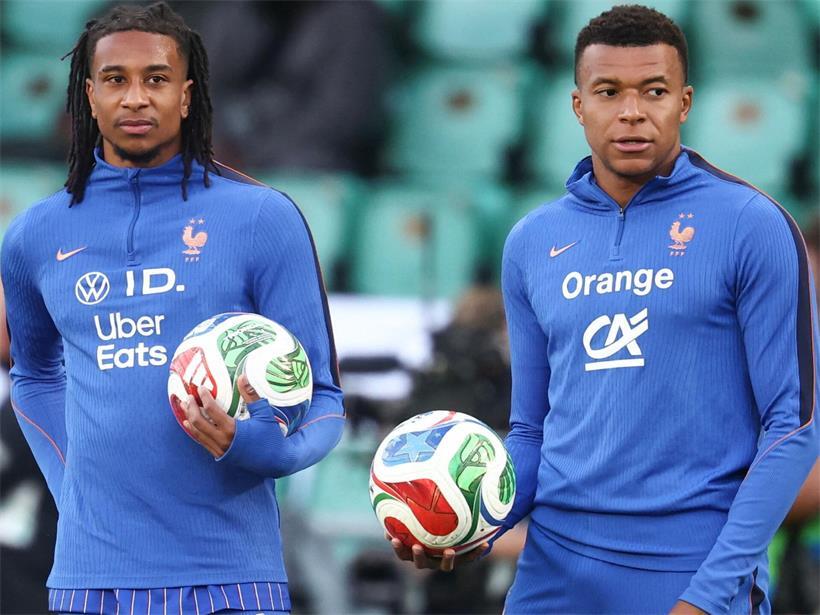 Michael Olise übertrifft Kylian Mbappé auf dem Fußballfeld in einem intensiven Spielmoment