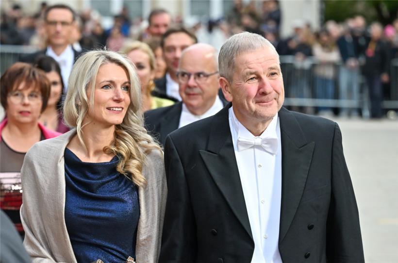 Michel Wolter übergibt im April sein Amt an seine Ehefrau Nadine Braconnier
