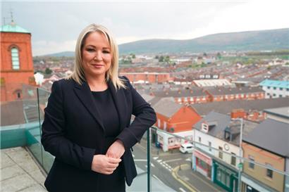 Michelle O’Neill will die Regierungsfähigkeit ihrer Partei Sinn Féin beweisen
