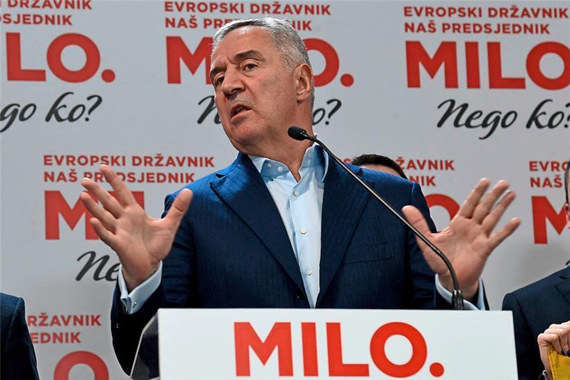 Milo Djukanovic zieht alle Register, um seinen Herausforderer Jakov Milatovic vor der zweiten Runde der Präsidentschaftswahl zu diskreditieren
