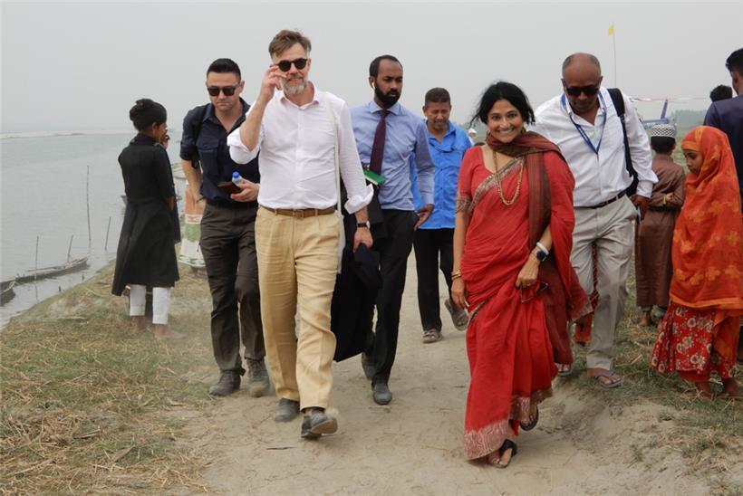 Minister Franz Fayot mit Friendship-Gründerin Runa Kahn
