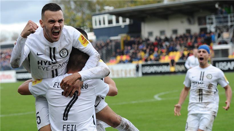 Mirza Mustafic (5) will mit der SV Elversberg den Sprung in die dritte Liga schaffen
