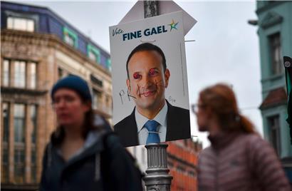 Mit „Mistkerl“ noch am nettesten übersetzt: Viele Iren mögen ihren Premier Leo Varadkar  nicht mehr, besonders wegen seiner Sparpolitik
