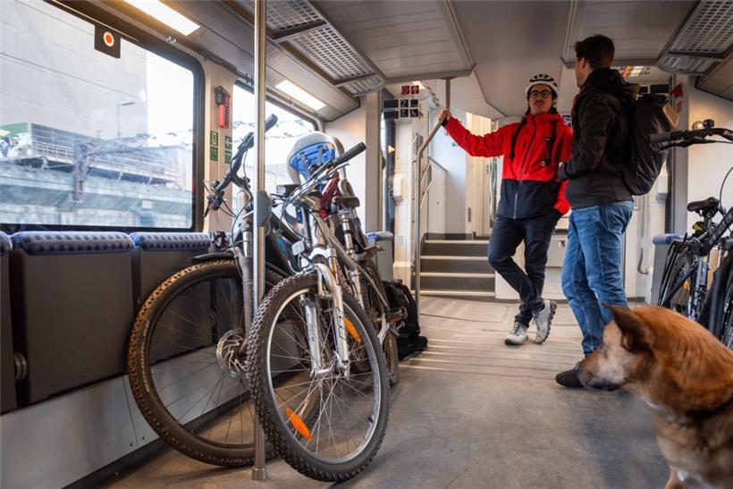 Mit Rad und Zug zur Arbeit: Ergibt das Sinn?
