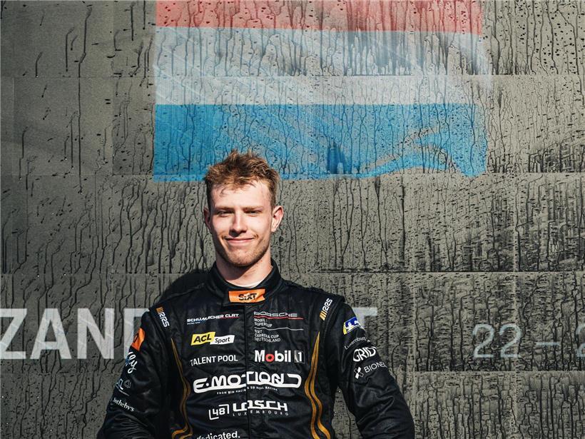 Chester Kieffer auf dem Podest im deutschen Carrera Cup mit Rang drei beim ersten Podestplatz