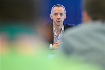 Mit dem Kopf durch die Wand: Arbeitsminister Georges Mischo
