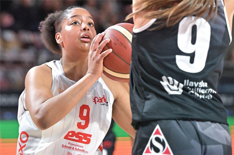 Mit dem Wechsel auf der Profiposition kann Sparta-Youngster Nicole Torresani auf ihrer bevorzugten Position spielen
