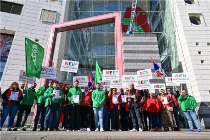 Mit der Kampagne „Nein zur Liberalisierung der Ladenöffnungszeiten“ unterstreichen die Gewerkschaften ihren Protest
