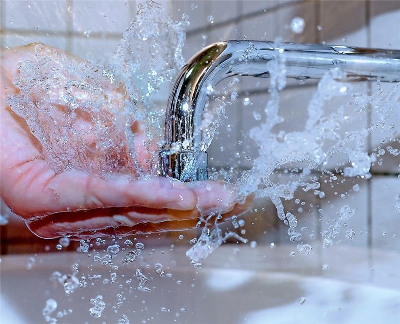 Mit der Zahl der Einwohner wächst auch die Nachfrage nach Wasser
