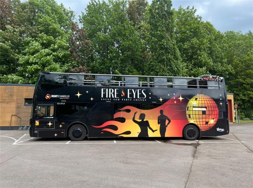 Mit diesem Doppeldeckerbus war die Mannschaft von Déifferdeng 03 nach Esch aufgebrochen

