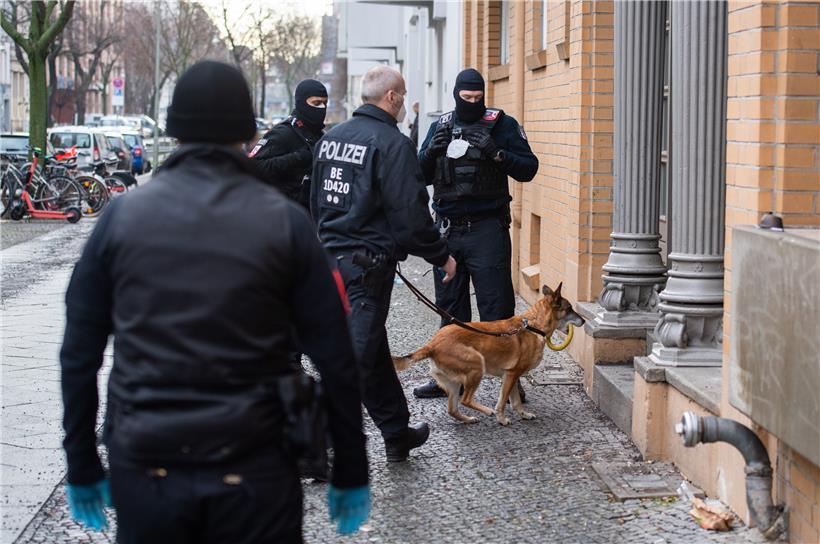  Mit einer Großrazzia ist die Polizei am Donnerstag gegen Clankriminalität in Berlin und Umgebung vorgegangen
