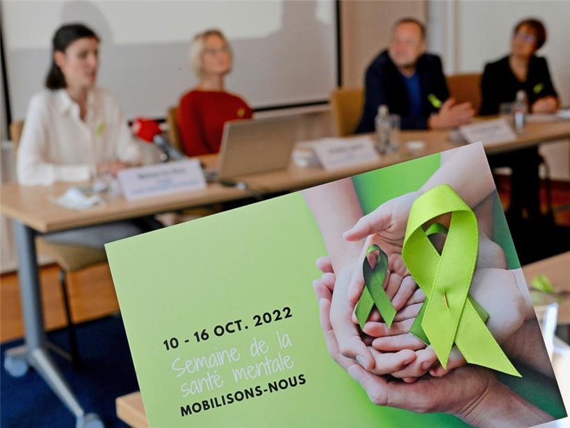 Mit einer hellgrünen Schleife wird während der „Semaine de la santé mentale“ Solidarität mit Menschen ausgedrückt, die auf psychischer Ebene zu kämpfen haben 
