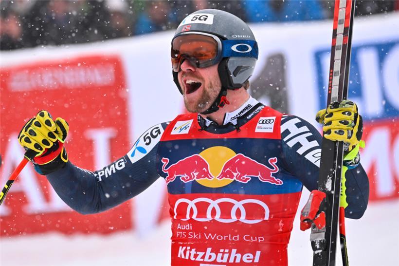 Mit gebrochener Mittelhand raste Aleksander Aamodt Kilde in Kitzbühel zum Sieg
