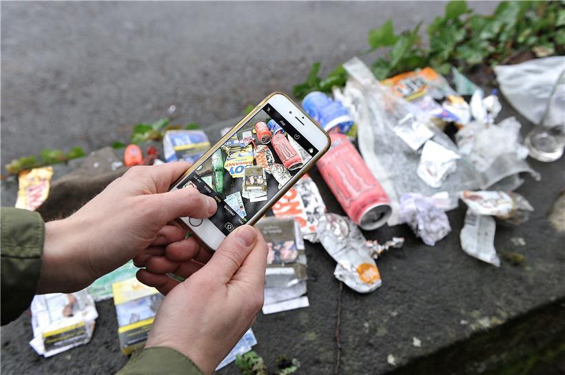 Mit seinen Instagram-Posts will der junge Vater Aufmerksamkeit darauf lenken, wie viele Ressourcen verschwendet werden
