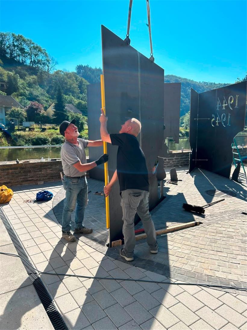 Mit vereinten Kräften in Richtung Einweihung am Mittwoch 
