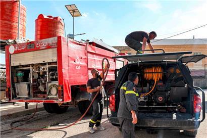 Mitglieder des Zivilschutzes von Marjayoun bei der Arbeit: Die Feuerwehrleute sehen sich schlecht auf den Ernstfall vorbereitet
