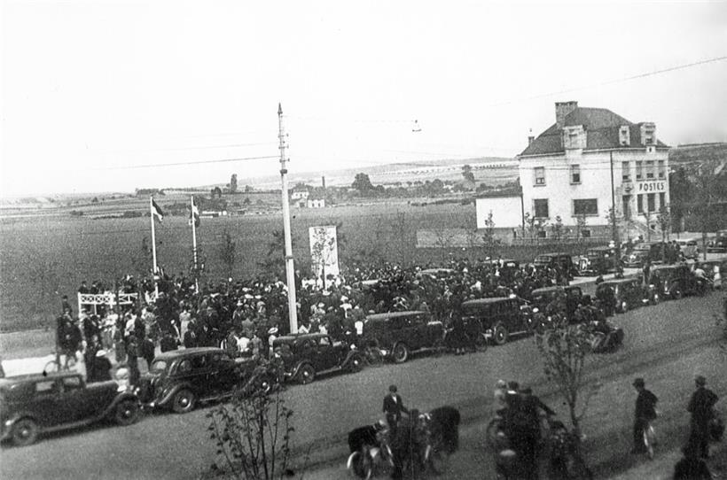 Mitte der 30er Jahre: Nahe der Post in Mondorf wurde ein Denkmal des luxemburgischen Bildhauers Claus Cito eingeweiht
