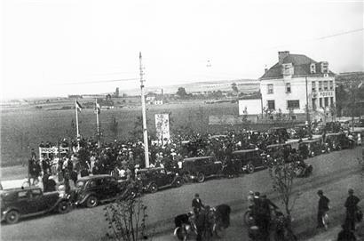 Mitte der 30er Jahre: Nahe der Post in Mondorf wurde ein Denkmal des luxemburgischen Bildhauers Claus Cito eingeweiht

