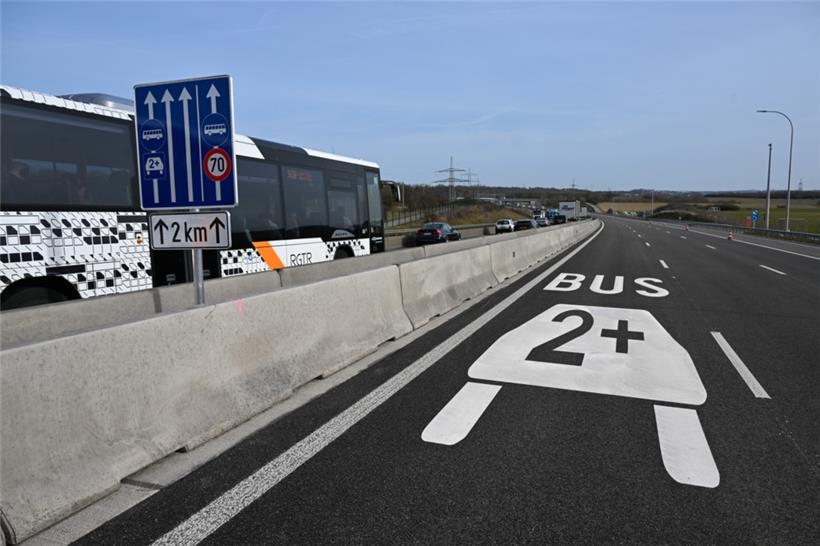 Mittels Piktogrammen ist die Spur kenntlich gemacht worden
