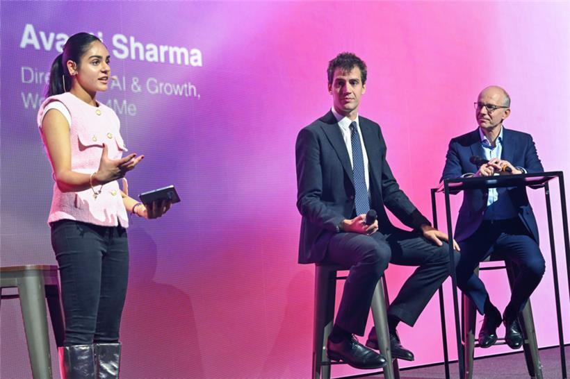 Moderatorin Avanti Sharma, Arthur Mensch und  Luc Frieden
