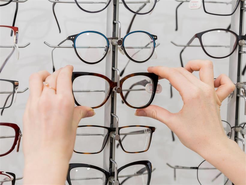 Moitzheim Filialübernahme von Optique Hoss ab Mittwoch mit zwei neuen Optikergeschäften