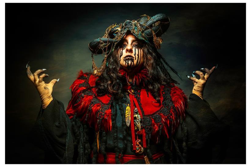 Mona liebt es, sich kreativ auszutoben
