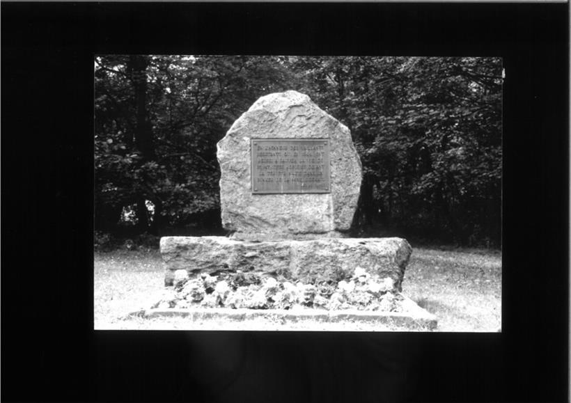 Monument zu Ehren der Widerstandskämpfer, die den „Bunker Eisekaul“ geleitet hab...