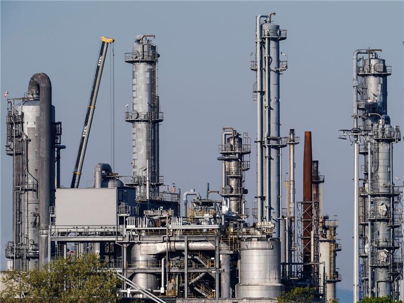 Chemiekonzern BASF Werk in Ludwigshafen, Symbol für europäischen Industrieschutz gegen internationale Konkurrenz