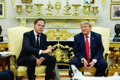 Nato-Generalsekretär Mark Rutte im Gespräch mit US-Präsident vor Gipfeltreffen der Nato letzte Woche
