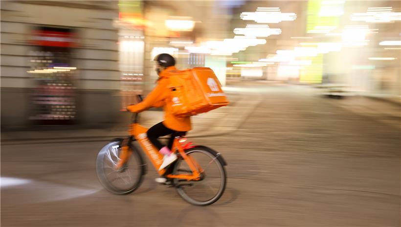 Nach 21 Uhr haben Essenslieferanten die Straßen fast für sich alleine
