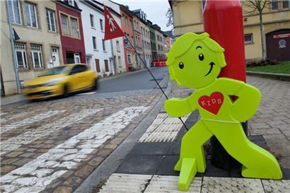 Nach Einsicht in die Dokumente der Stadt Luxemburg beklagt das „Zentrum fir urban Gerechtegkeet“ (ZUG), dass die Fußgängersicherheit vom Parkdruck abhängig gemacht worden sei
