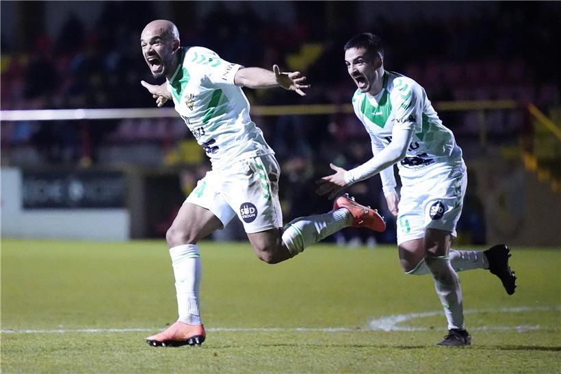 Nach dem 3:2-Siegtreffer in letzter Sekunde gab es bei den Spielern des Prgrès kein Halten mehr
