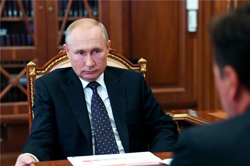 Nach dem Anschlag auf Nawalny richten sich alle Augen auf Russlands Präsidenten Wladimir Putin – der lässt aber bislang kein gestiegenes Interesse an Erklärungen erkennen
