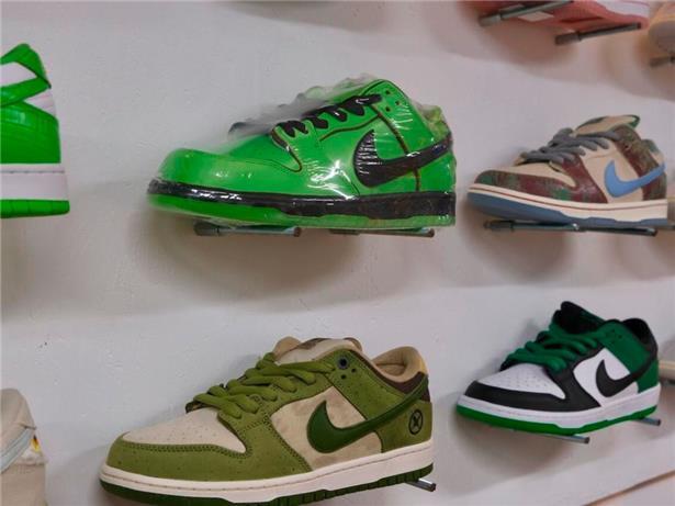 Nach dem Boom: Der Sneakermarkt hat sich spürbar beruhigt – Kunden kaufen bewusster und gezielter
