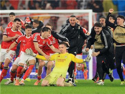 Benfica Lissabon feiert Last-Minute-Sieg vor Play-off-Duell gegen Real Madrid im Fußballspiel