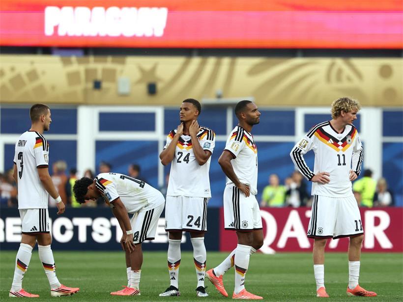 DFB-Spieler enttäuscht nach Aus gegen Paraguay, Fragen zur Zukunft der deutschen Nationalmannschaft