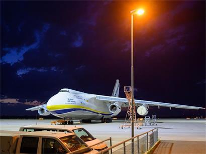Nach dem nächtlichen Drohnen-Vorfall am Flughafen Leipzig/Halle haben Spezialisten der Bundespolizei eine Drohne mit einer Sprengvorrichtung entschärft