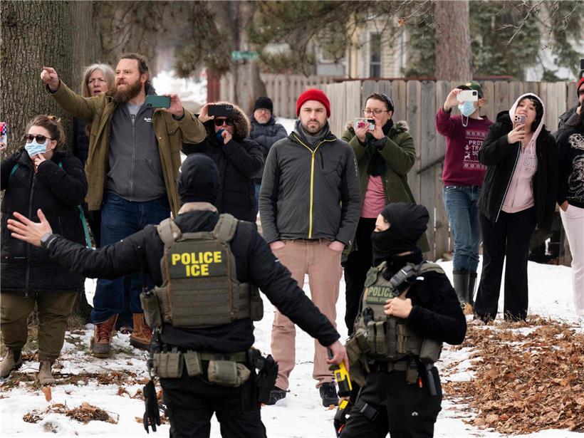 Polizeieinsatz in Minnesota nach tödlichen Schüssen auf Alex Pretti und Renee Good, Behörden unter öffentlichem Druck