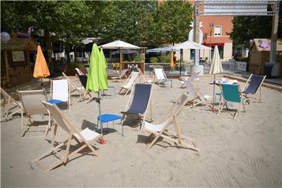 Nach der Arbeit noch ein bisschen Strandfeeling? Das geht auf dem Diffbeach im Stadtzentrum.
