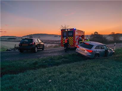 Nach der Kollision wurden beide Fahrer vorsorglich ins Krankenhaus gebracht
