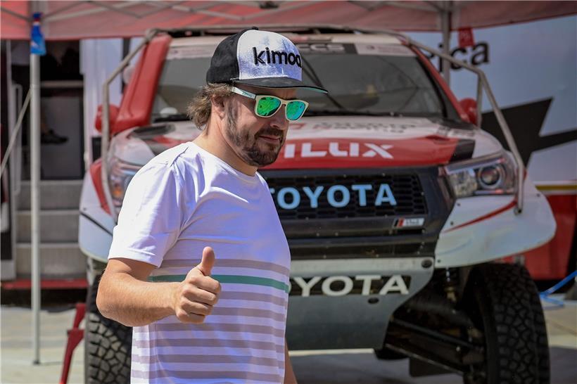 Nach der Rallye Dakar will Alonso als erst zweiter Fahrer nach Graham Hill die „Triple Crown“ des Motorsports erobern
