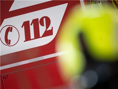 Rauch über brennender Lagerhalle in Bollendorf, Anwohner an Luxemburger Grenze sollen Türen und Fenster geschlossen halten