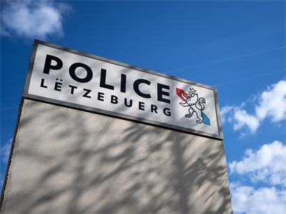 Nach einem Zusammenstoß zwischen einem Auto und einem Fahrrad in Luxemburg-Stadt sucht die Polizei Zeugen
