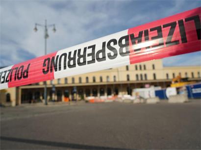 Nach einer Explosion in der Nähe des Augsburger Hauptbahnhofs hat die Polizei einen verdächtigen Gegenstand gefunden