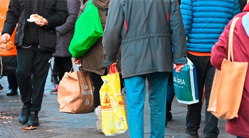 Nach hohen 6,3 Prozent im Jahr 2022 soll die Inflationsrate 2024 auf 2,6 Prozent fallen

