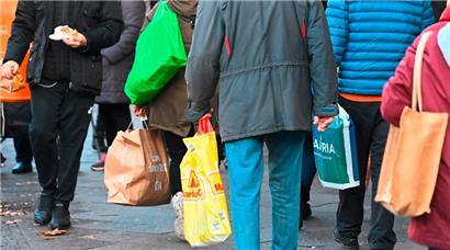 Nach hohen 6,3 Prozent im Jahr 2022 soll die Inflationsrate 2024 auf 2,6 Prozent fallen
