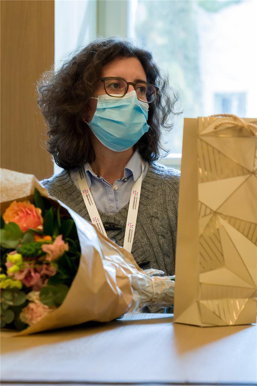 Nach ihrer Rückkehr am 8. März wird Monica Valente von Premierminister Xavier Bettel und Gesundheitsministerin Paulette Lenert für ihren Einsatz geehrt
