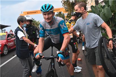 Nach seinem Sturz auf der ersten Etappe musste André Greipel Antibiotika zu sich nehmen, um weiter an der Tour de France teilnehmen zu können
